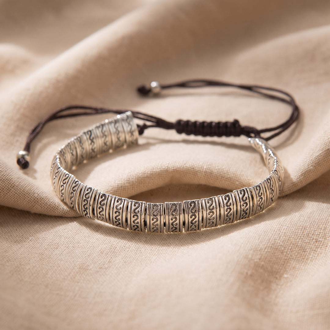 BEATRIX | RIBBED SILVER BAND CORD BRACELET